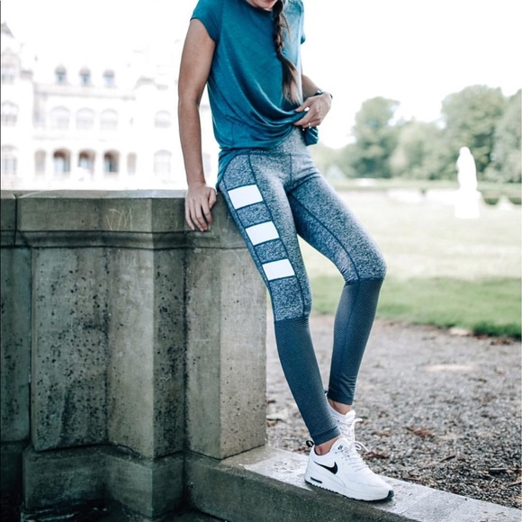 Zella Pants - Zella Grey/White Leggings Size XS